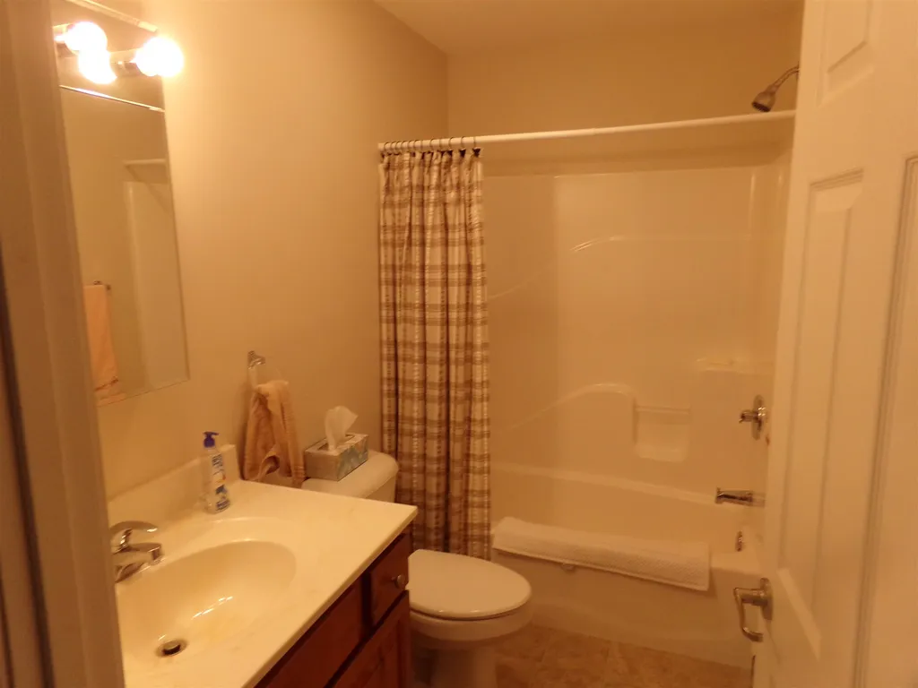 11 Woodcrest Drive Ossipee NH 03864