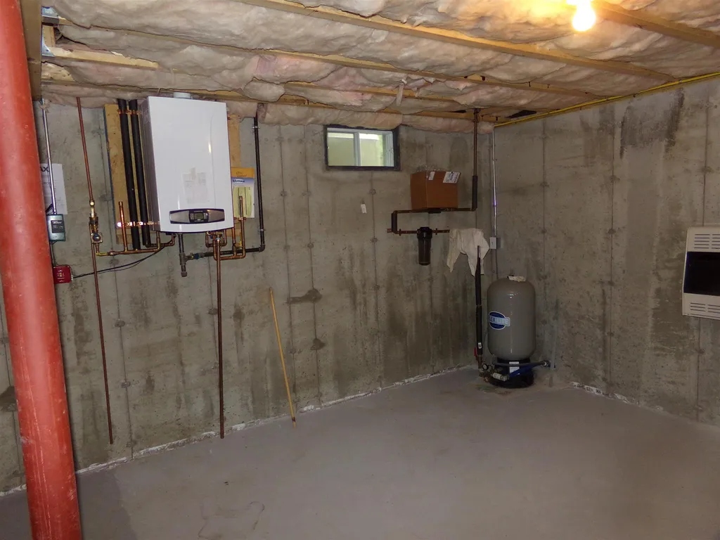 11 Woodcrest Drive Ossipee NH 03864