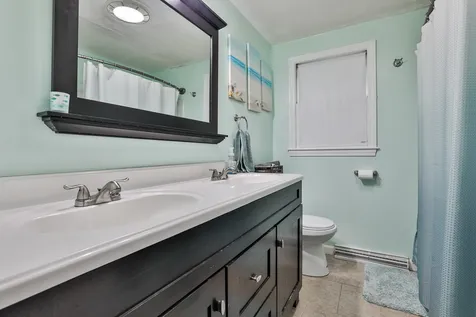 53 Tenby Drive Nashua NH 03062