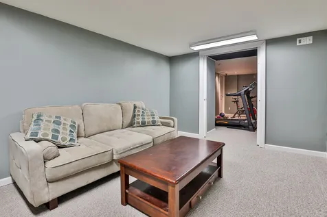 53 Tenby Drive Nashua NH 03062
