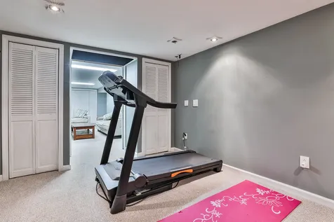 53 Tenby Drive Nashua NH 03062