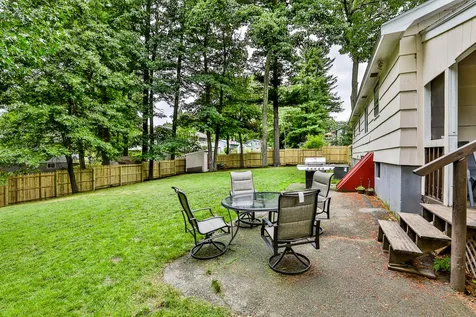 53 Tenby Drive Nashua NH 03062