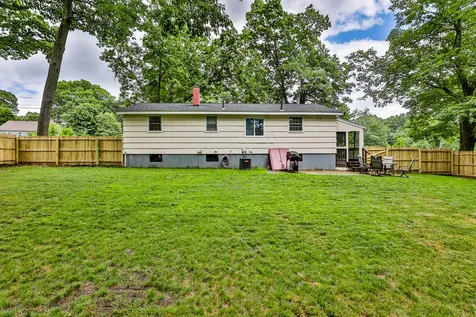 53 Tenby Drive Nashua NH 03062