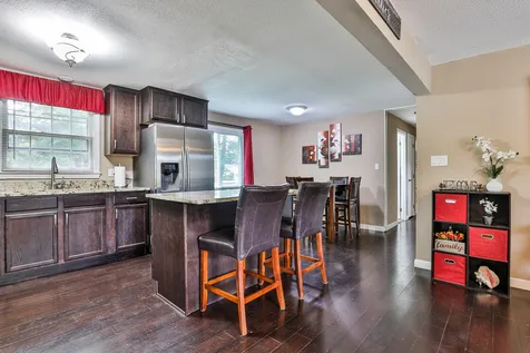 53 Tenby Drive Nashua NH 03062