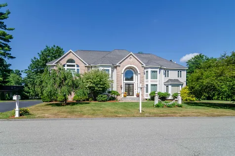3 Pinewood Road Salem NH 03079
