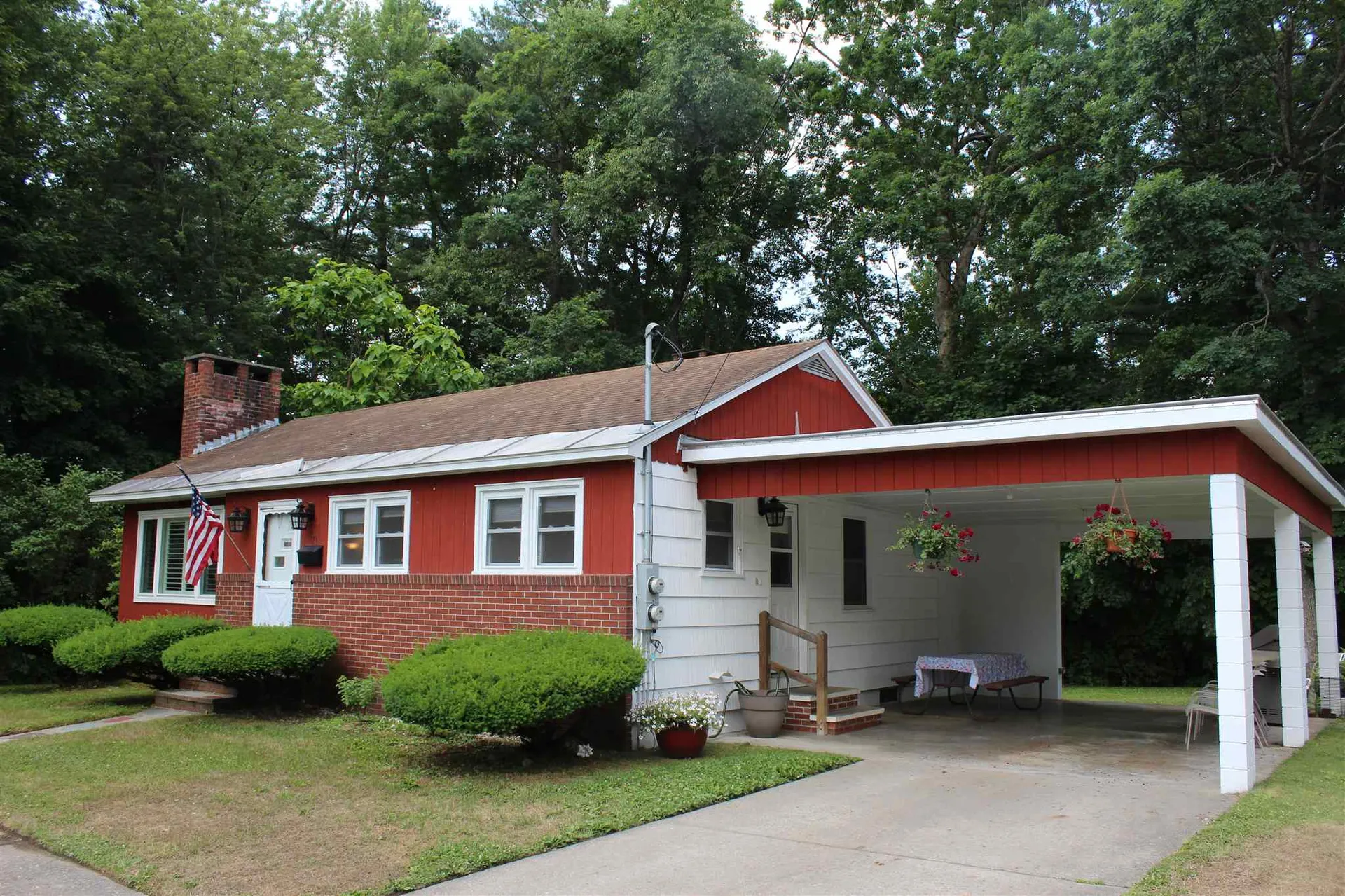 71 Marlboro Avenue Brattleboro VT 05301