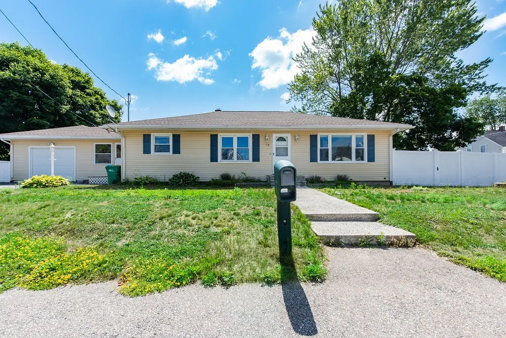 76 Maple Street Rochester NH 03867