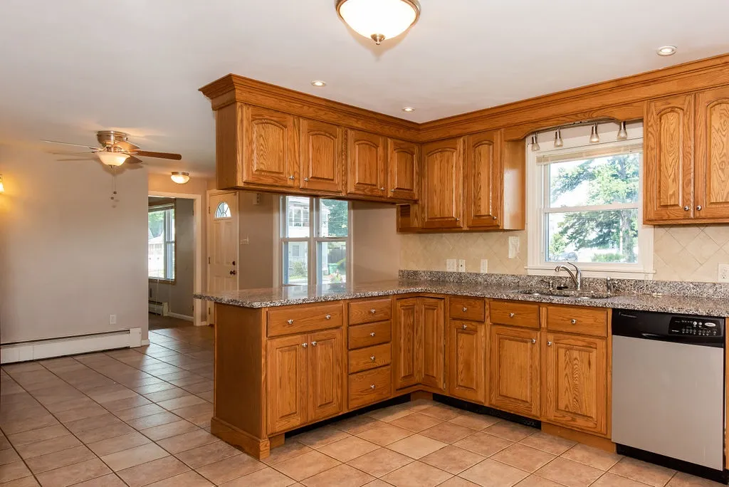 76 Maple Street Rochester NH 03867