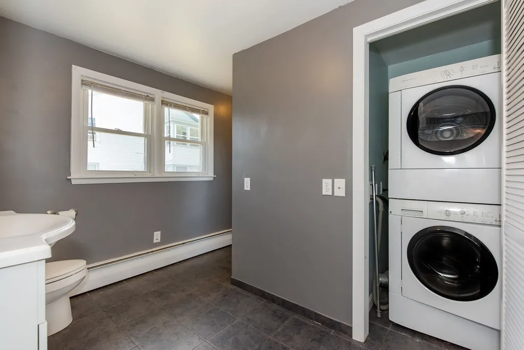 76 Maple Street Rochester NH 03867