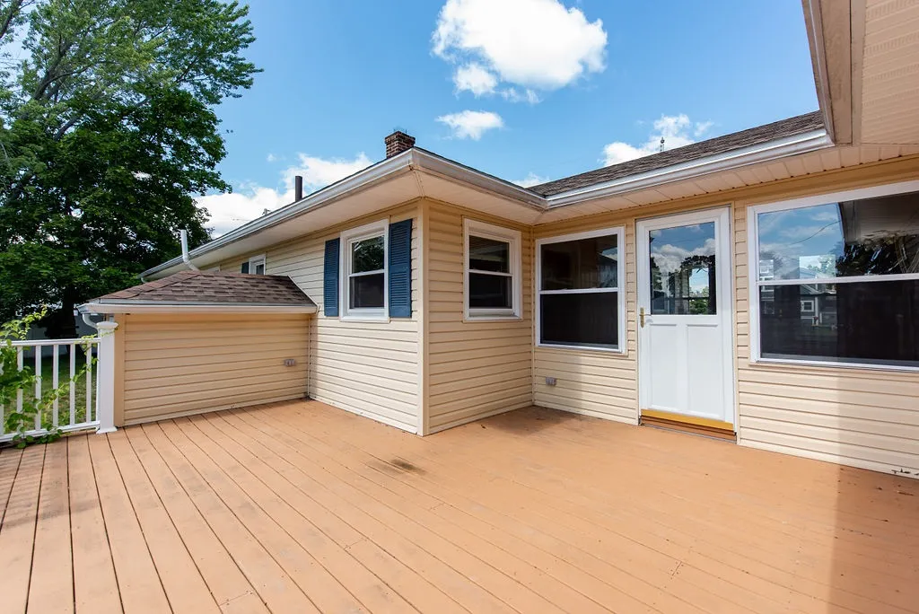 76 Maple Street Rochester NH 03867