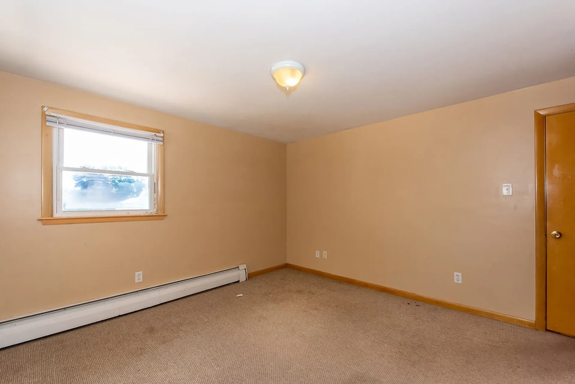 76 Maple Street Rochester NH 03867