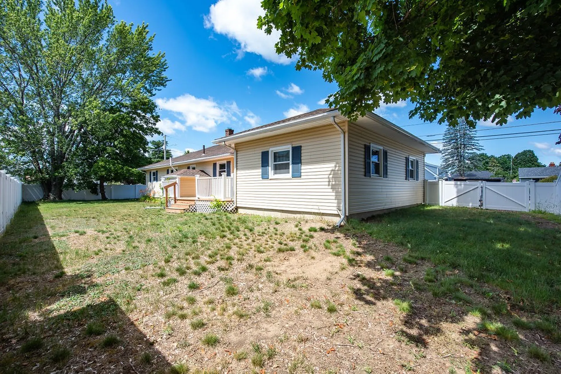 76 Maple Street Rochester NH 03867