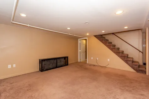 76 Maple Street Rochester NH 03867
