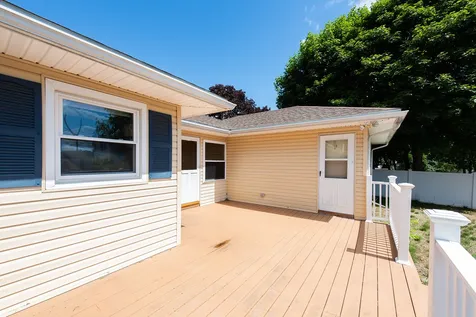 76 Maple Street Rochester NH 03867