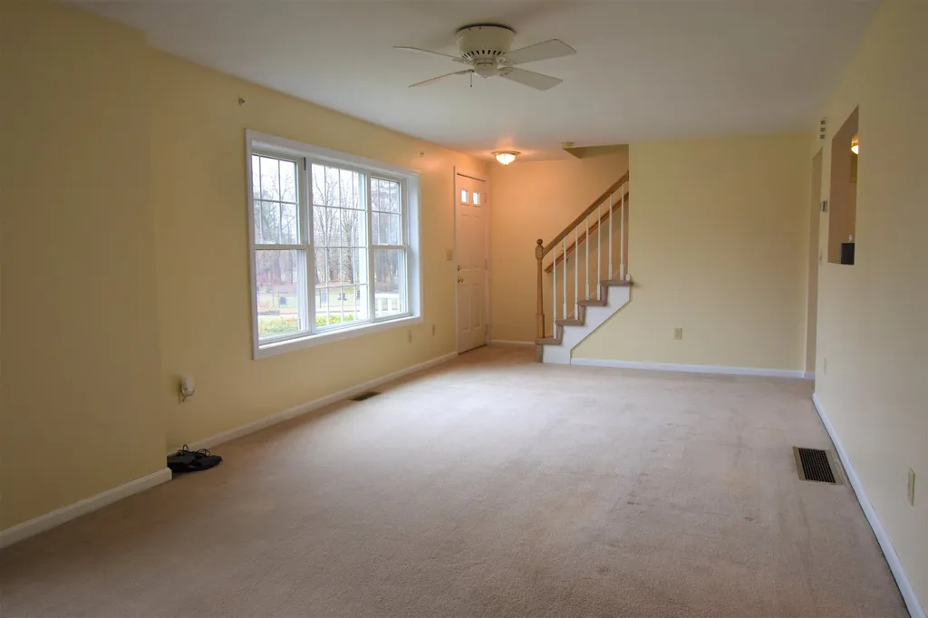 43 Gordon Street Nashua NH 03064