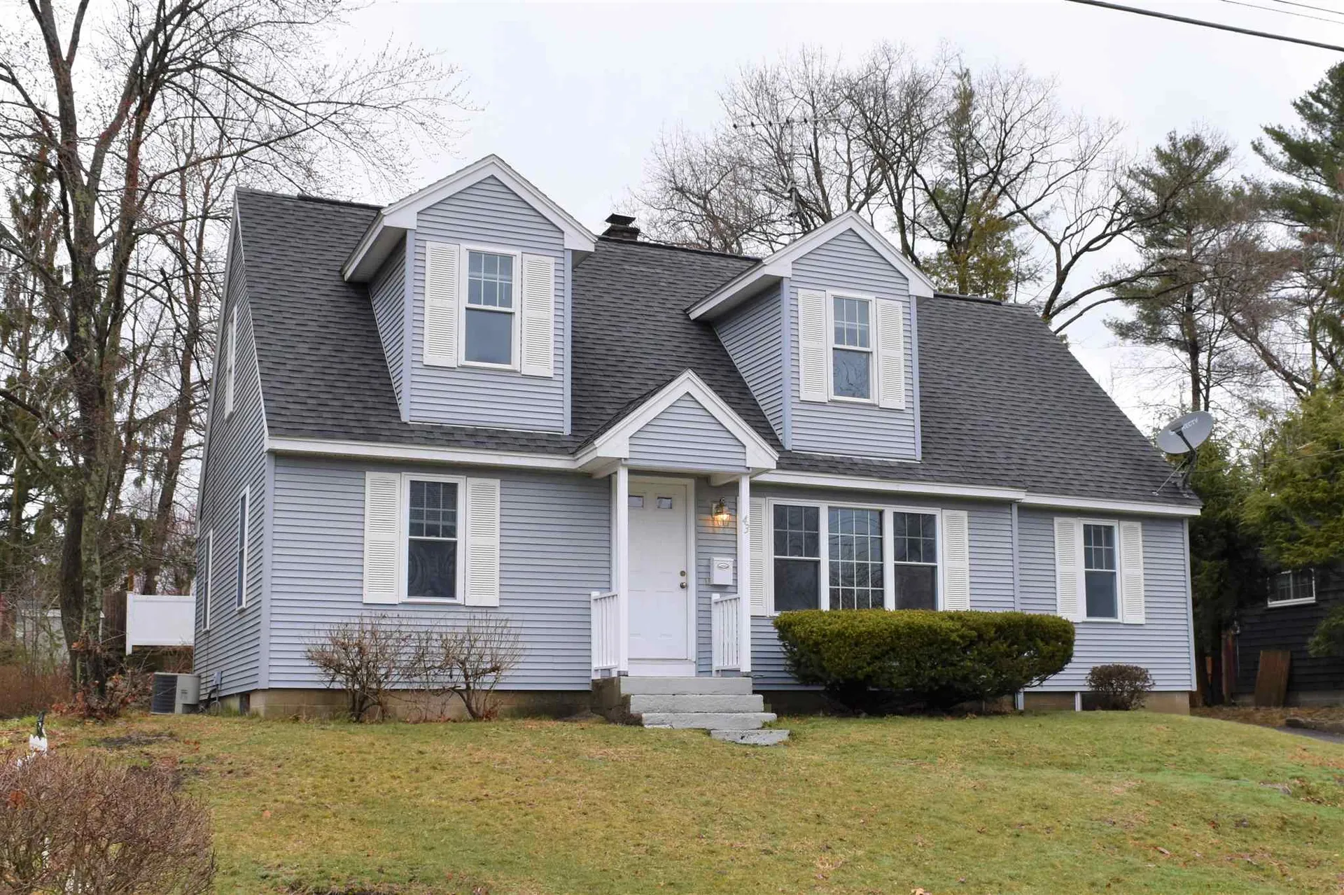 43 Gordon Street Nashua NH 03064