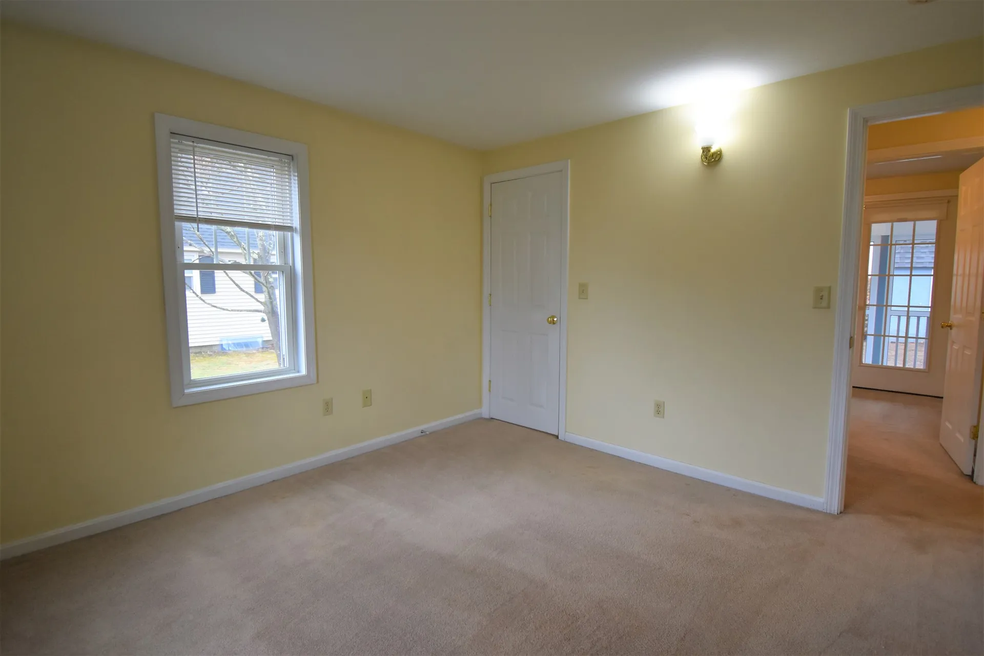 43 Gordon Street Nashua NH 03064