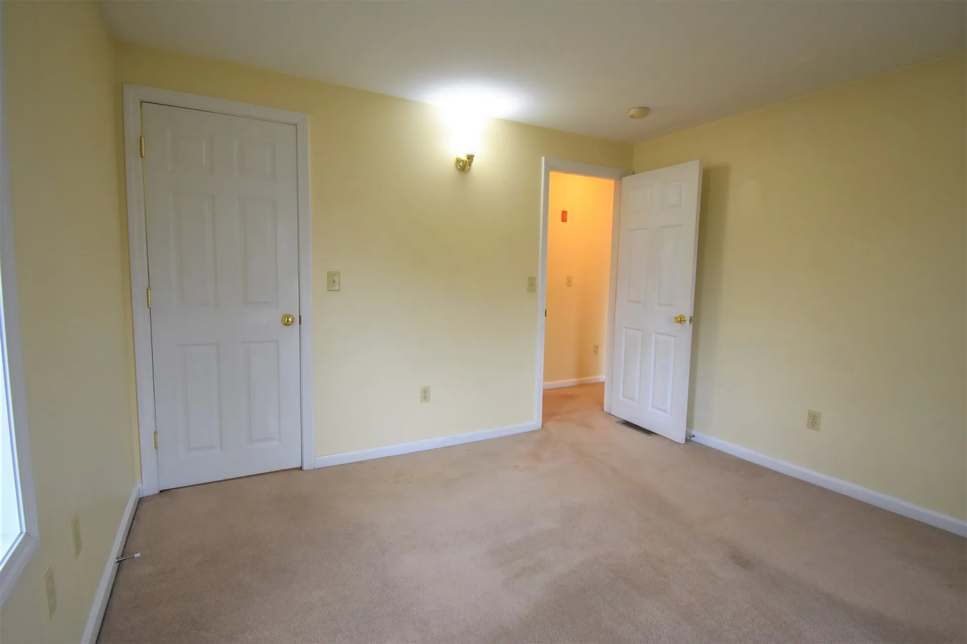 43 Gordon Street Nashua NH 03064