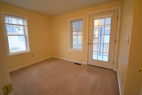 43 Gordon Street Nashua NH 03064