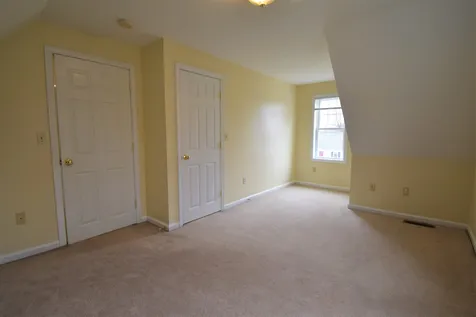 43 Gordon Street Nashua NH 03064