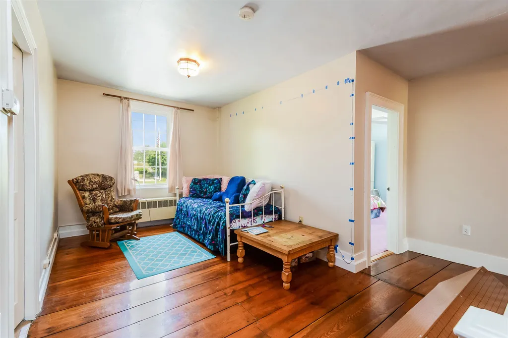 14 South Village Road Loudon NH 03307