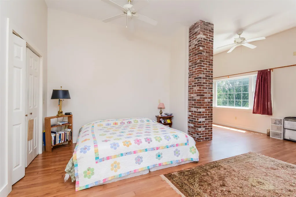 14 South Village Road Loudon NH 03307