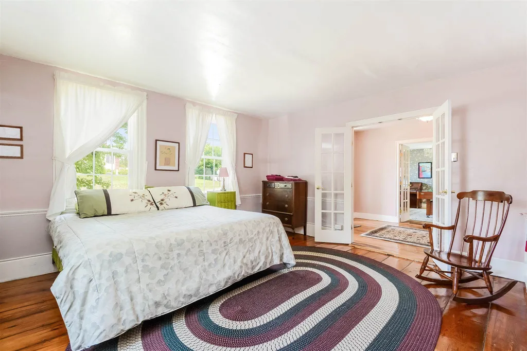 14 South Village Road Loudon NH 03307