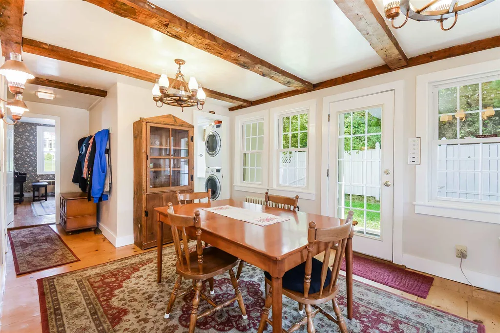 14 South Village Road Loudon NH 03307