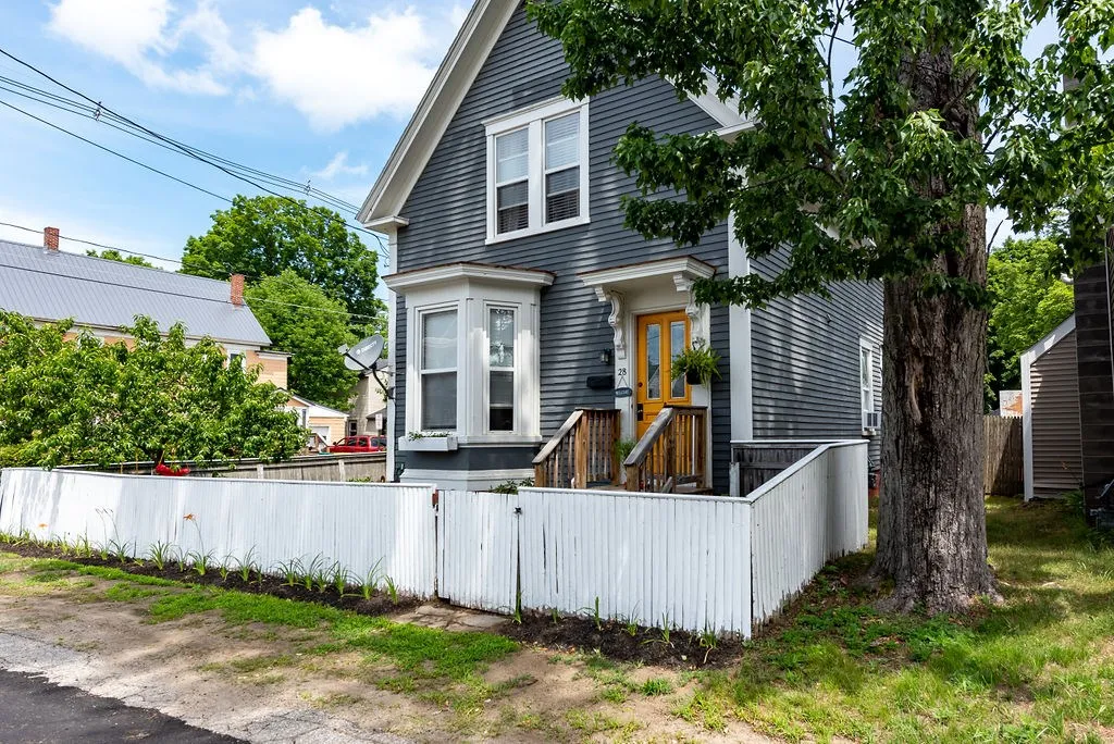 28 Silver Street Rochester NH 03867