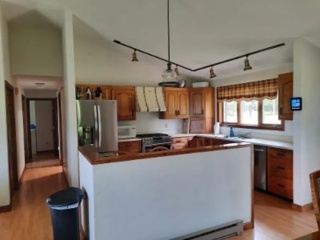 24 Windy Hill Drive Pittsburg NH 03592