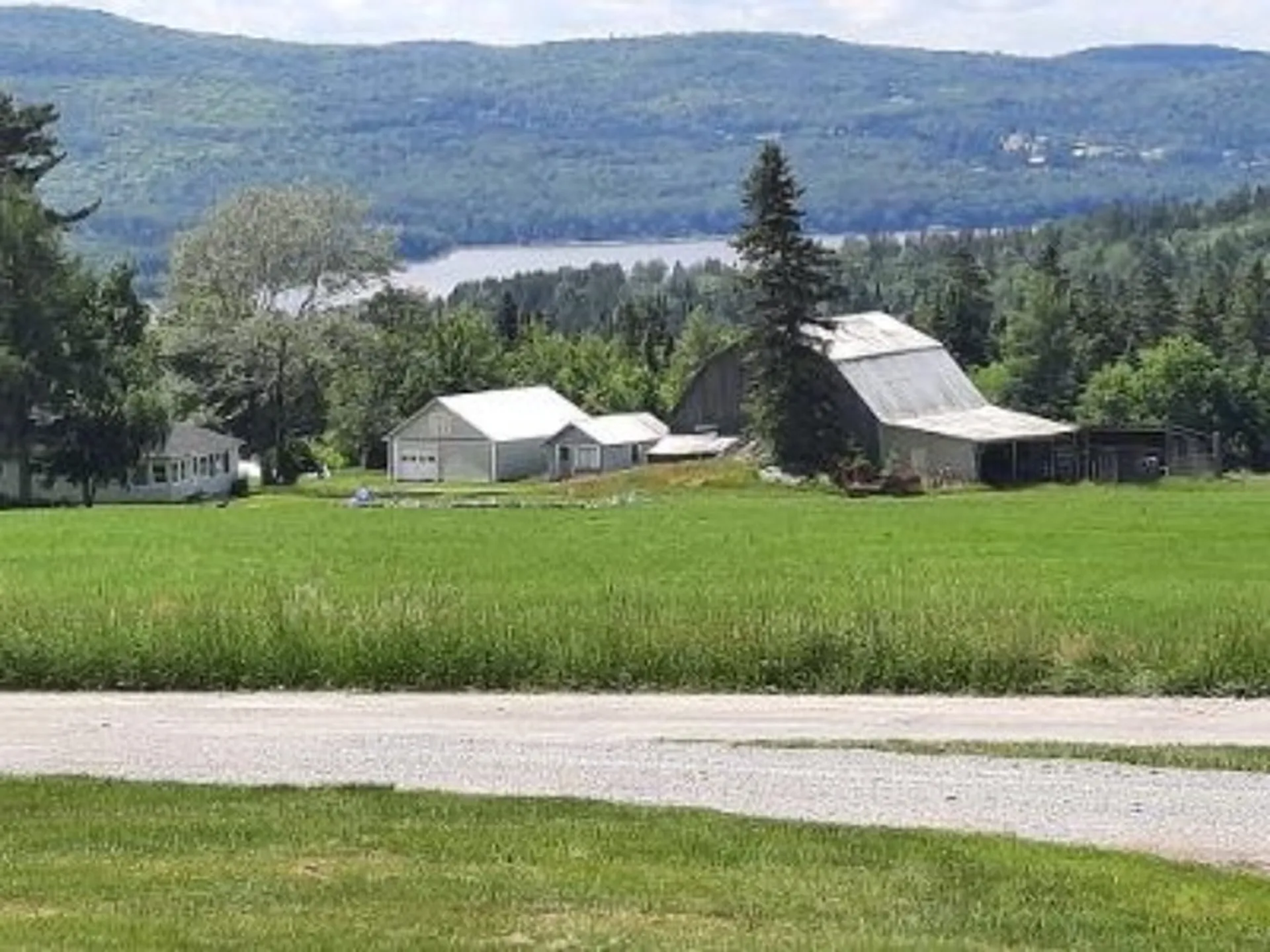 24 Windy Hill Drive Pittsburg NH 03592