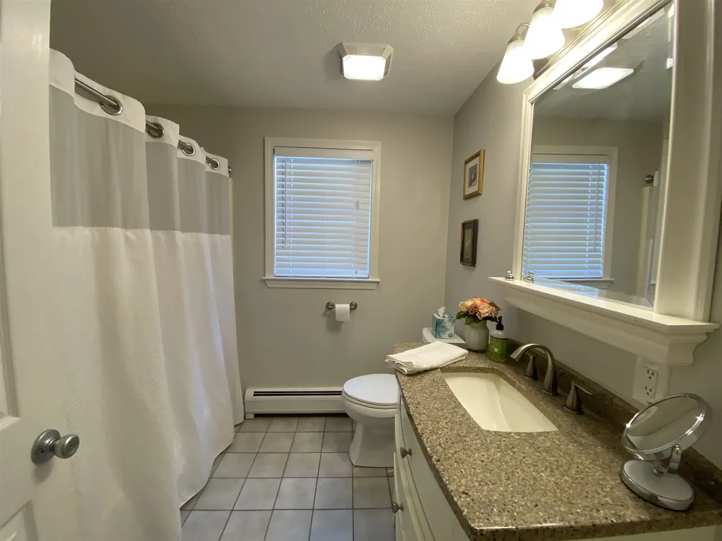 10 Irving Drive Weare NH 03281