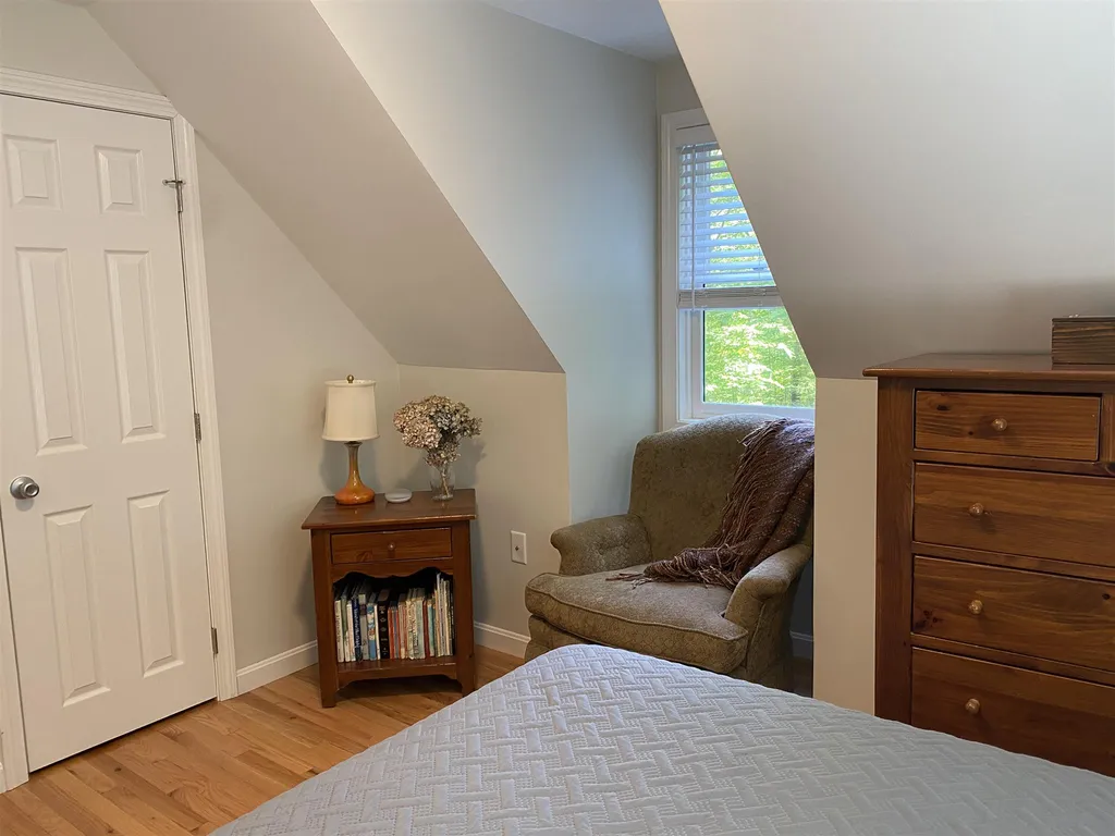 10 Irving Drive Weare NH 03281