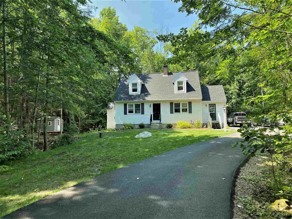10 Irving Drive Weare NH 03281