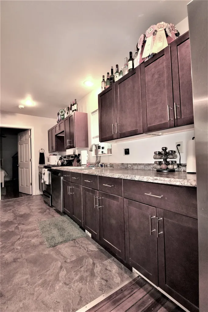 11 Perkins Court Concord NH 03301