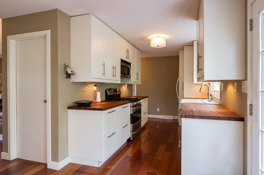 551 Dorset Street Charlotte VT 05445