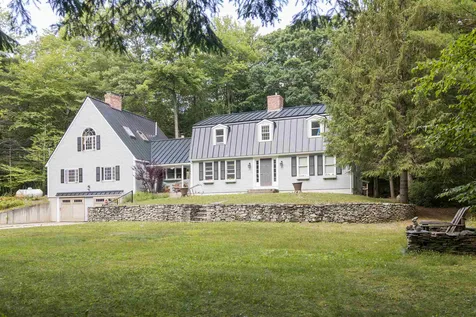 8 Westgate Road Mont Vernon NH 03057