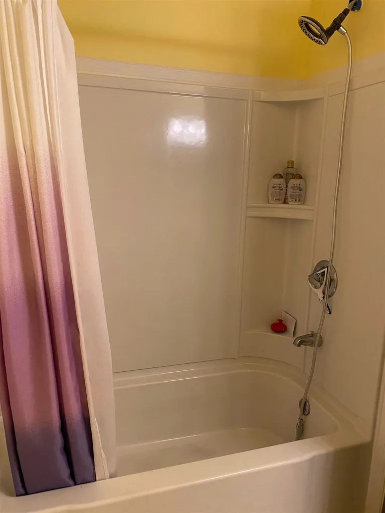 23 Huntington Place Waterbury VT 05676