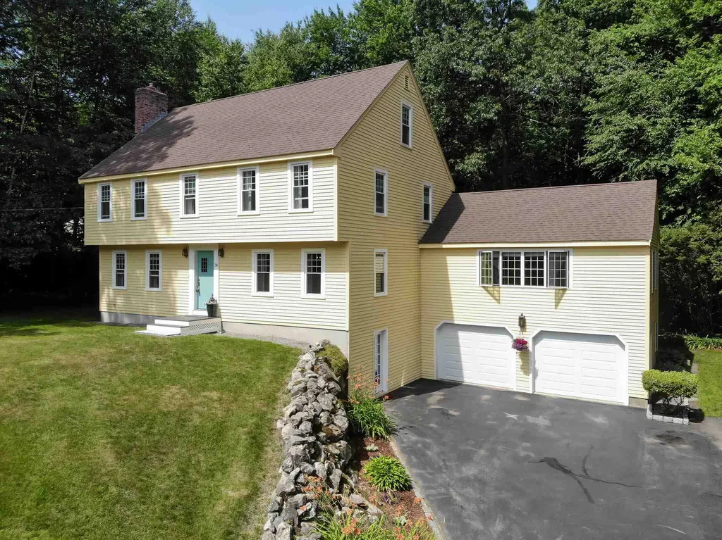 36 Jericho Drive Kingston NH 03848