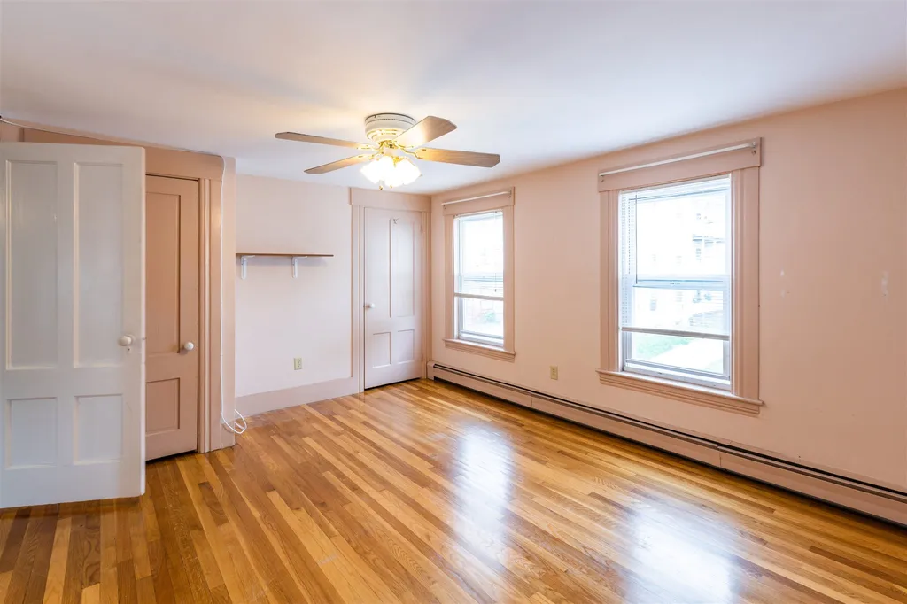 493 Spruce Street Manchester NH 03103
