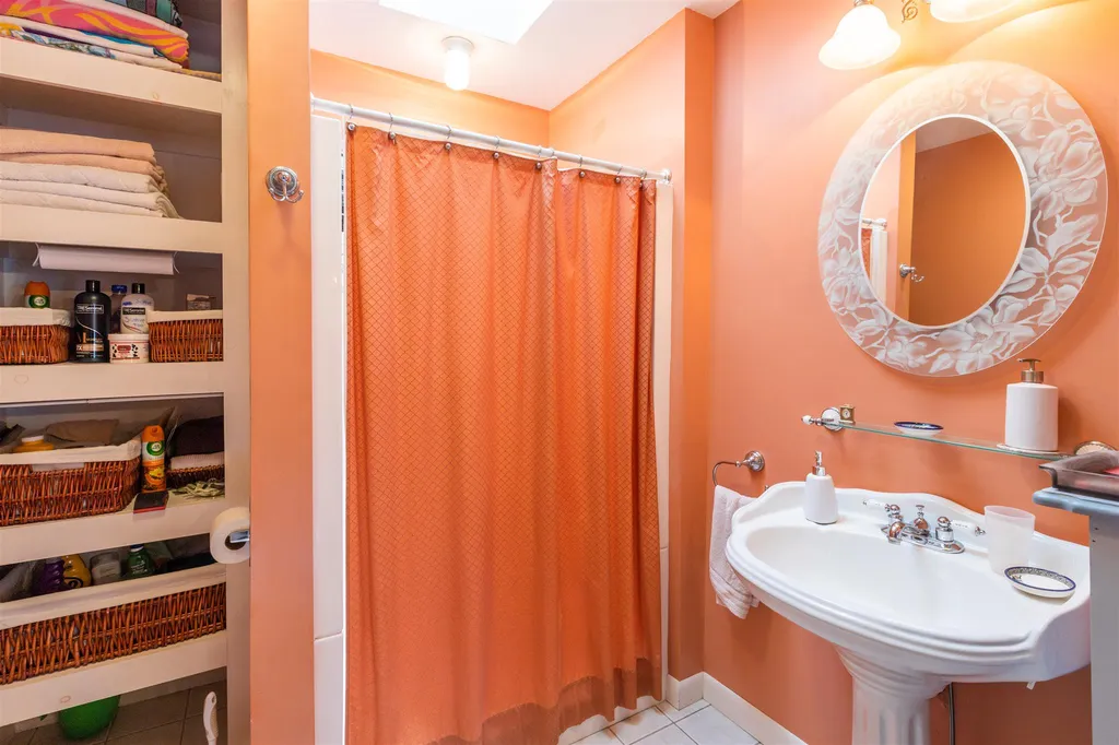 493 Spruce Street Manchester NH 03103