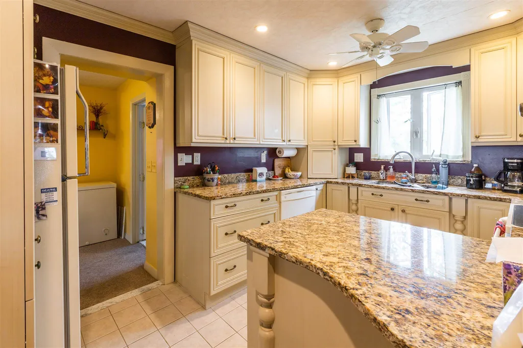 493 Spruce Street Manchester NH 03103