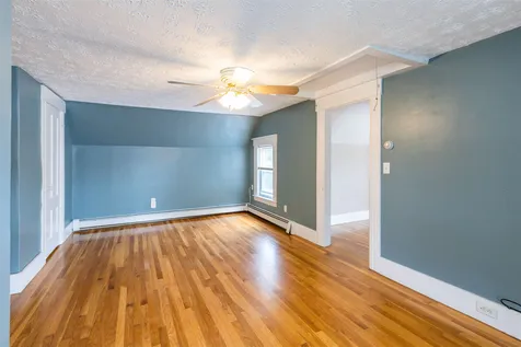 493 Spruce Street Manchester NH 03103