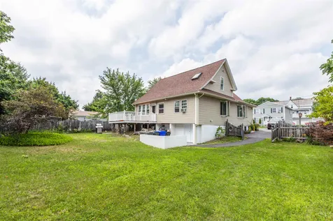 493 Spruce Street Manchester NH 03103