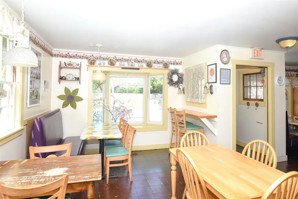 3052 Us Route 5 Thetford VT 05054