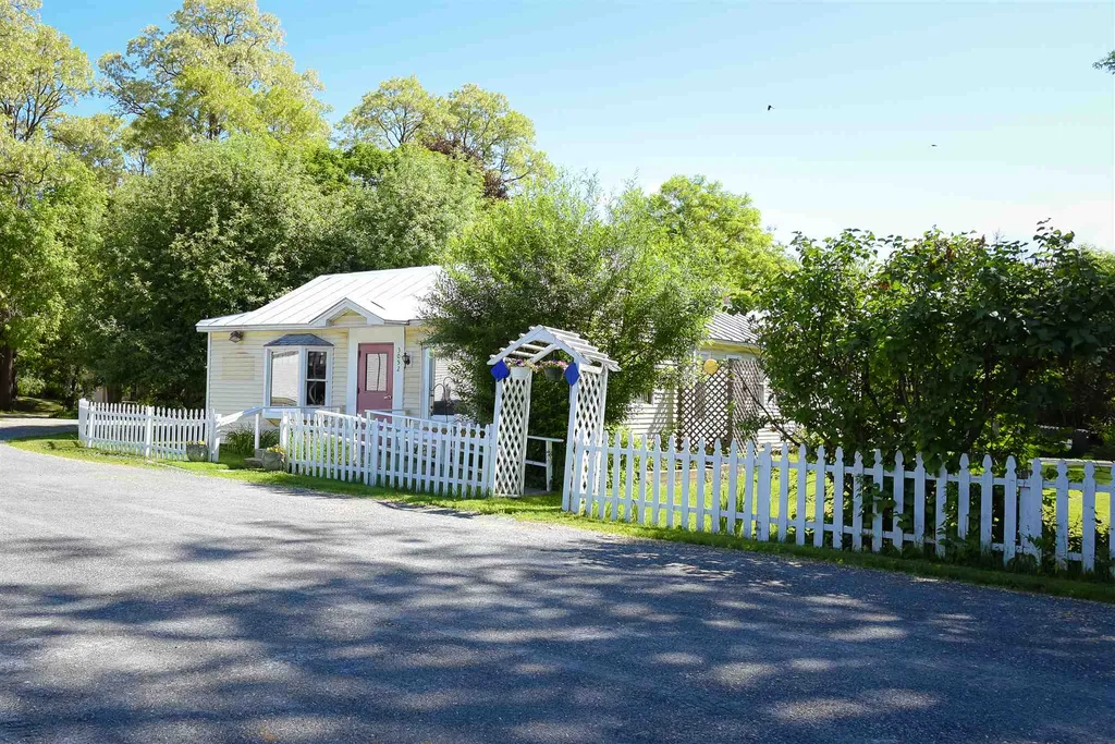3052 Us Route 5 Thetford VT 05054