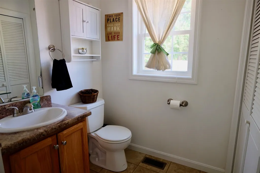 53 Taylor Lane Concord NH 03303