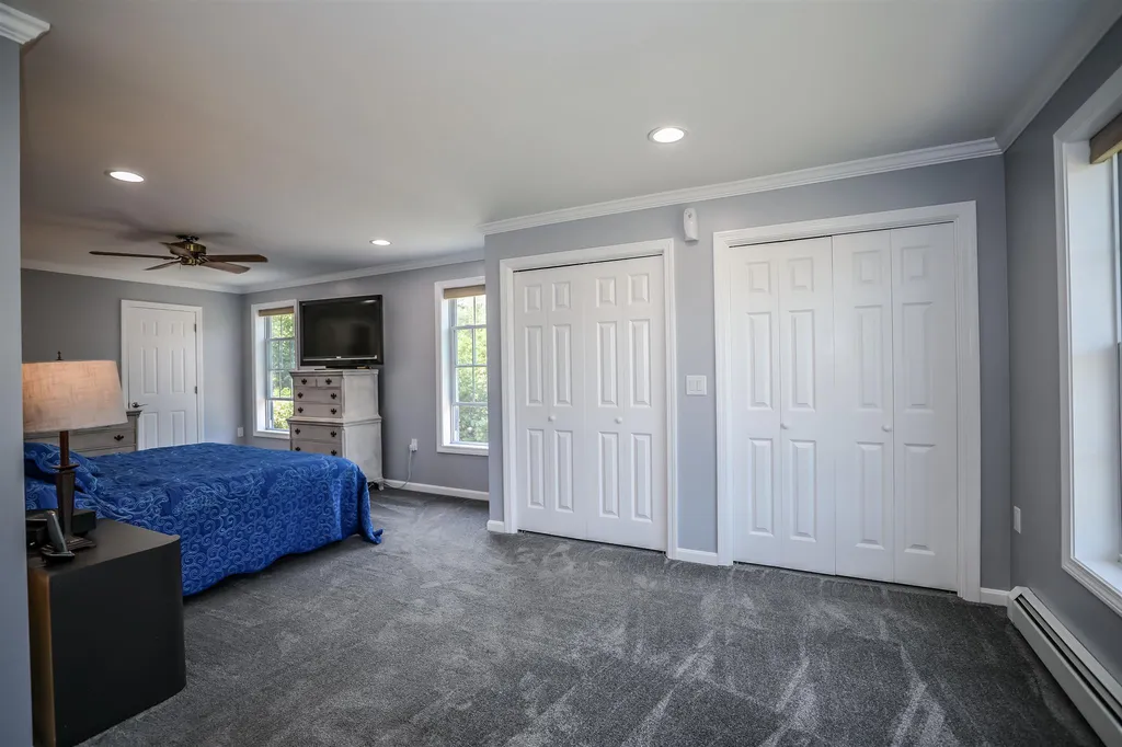 46 Long Meadow Farm Drive Epping NH 03042