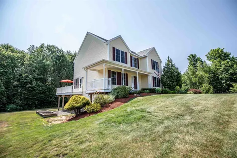 46 Long Meadow Farm Drive Epping NH 03042