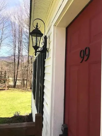 99 Holmes Lane Stowe VT 05672